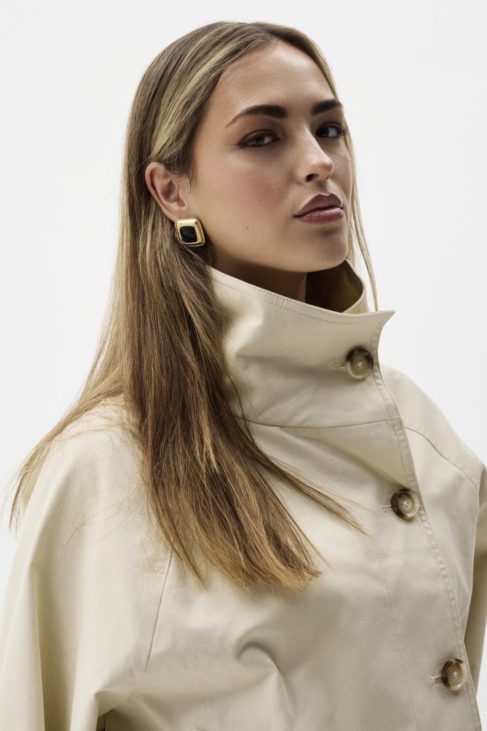 Shania Ritchie, folio image 3