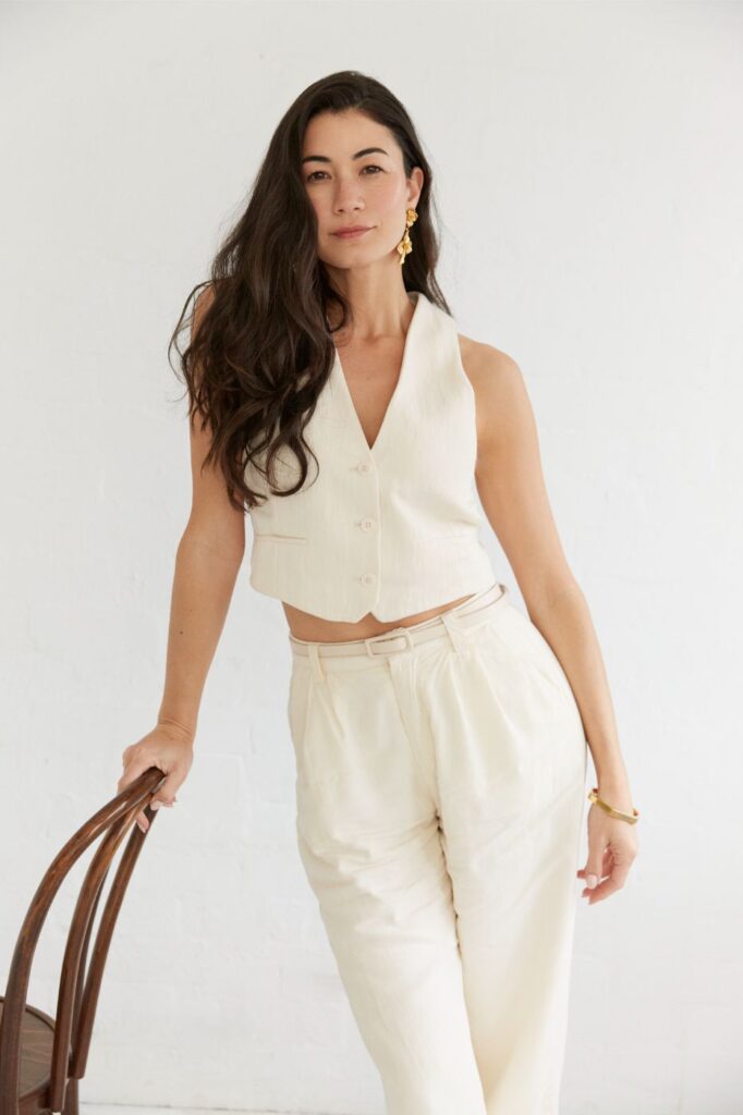 Nina Van, folio image 3