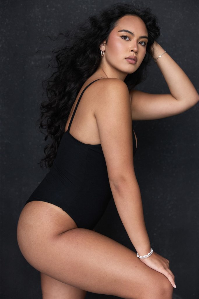 Mia Yilmaz, folio image 3
